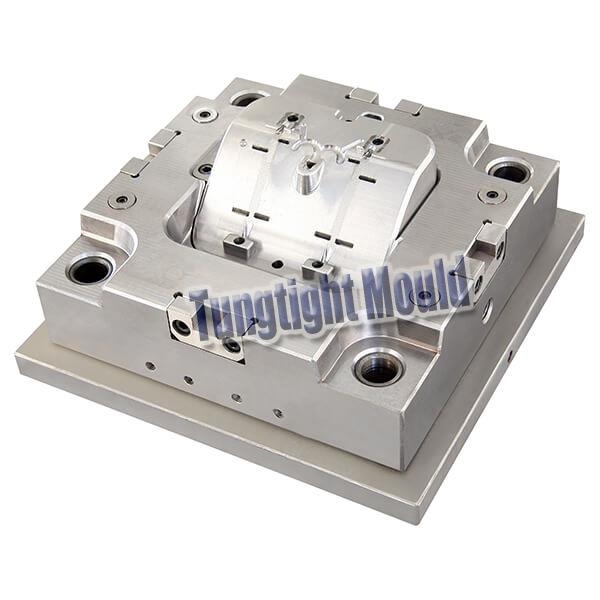 plastic injection lamp mold